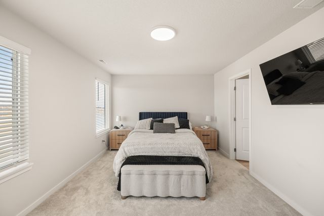 2828 Quartz Avenue NE, Bondurant, IA 50035