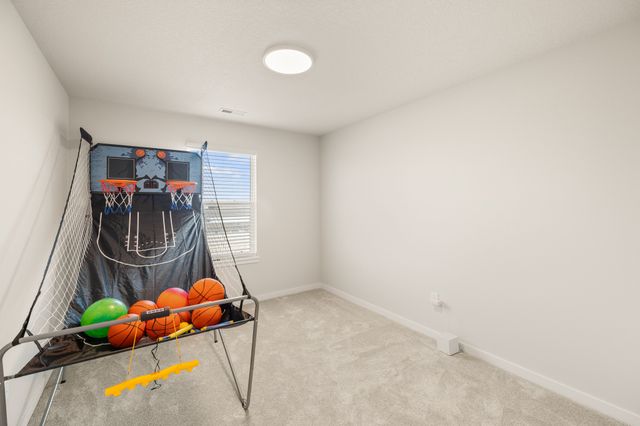 2828 Quartz Avenue NE, Bondurant, IA 50035