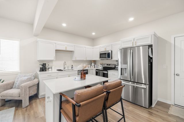 2828 Quartz Avenue NE, Bondurant, IA 50035