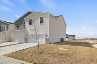2828 Quartz Avenue NE, Bondurant, IA 50035