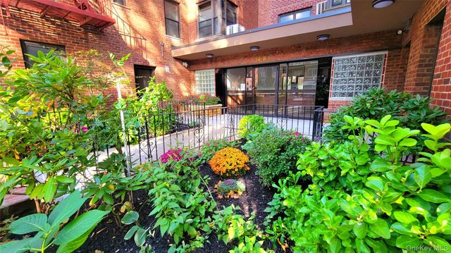 32-42 89th Street C605, East Elmhurst, NY 11369
