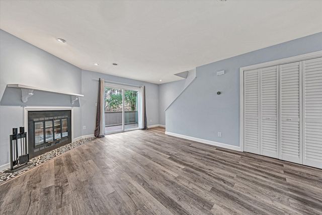 7122 Woods Crossing DR, Roanoke, VA 24018