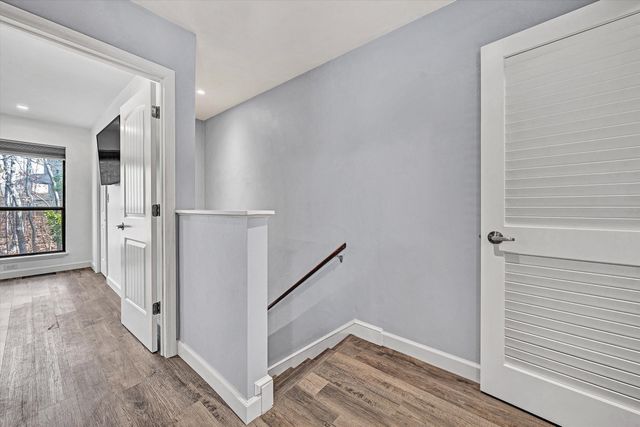 7122 Woods Crossing DR, Roanoke, VA 24018