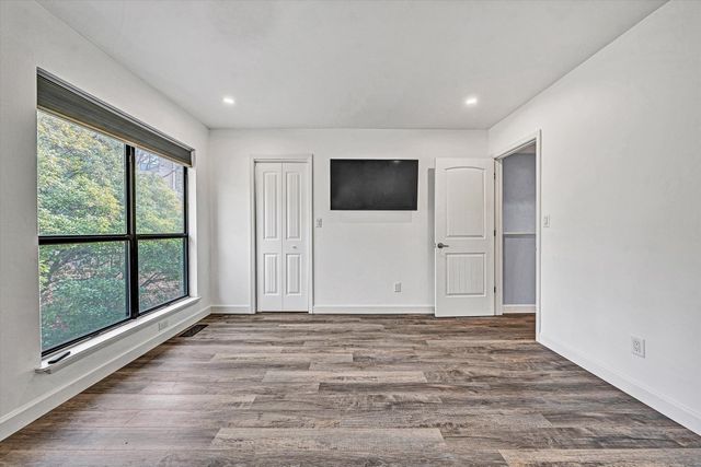 7122 Woods Crossing DR, Roanoke, VA 24018