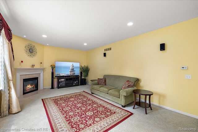 24354 Amanda Lane, Novi, MI 48375