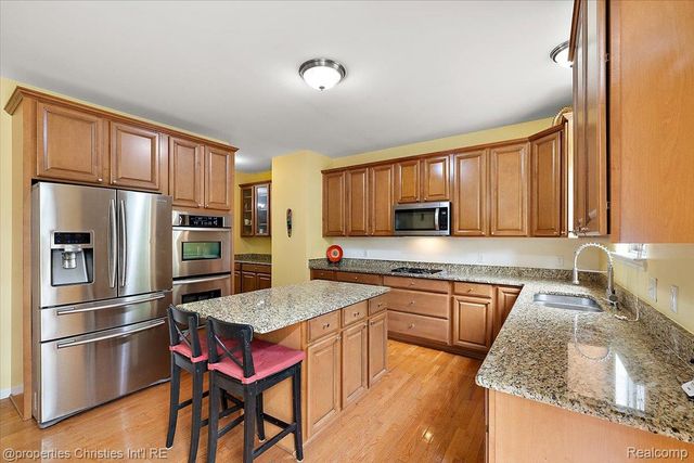 24354 Amanda Lane, Novi, MI 48375