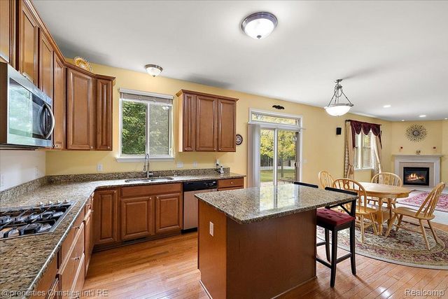 24354 Amanda Lane, Novi, MI 48375