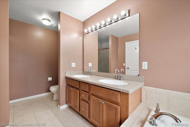 24354 Amanda Lane, Novi, MI 48375