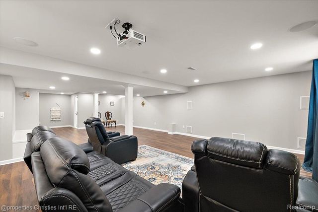 24354 Amanda Lane, Novi, MI 48375