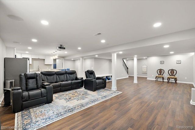 24354 Amanda Lane, Novi, MI 48375