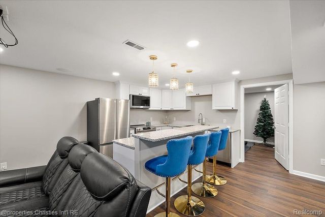 24354 Amanda Lane, Novi, MI 48375