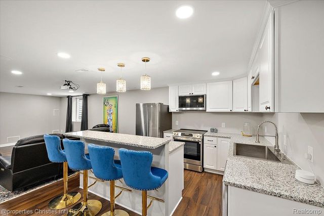 24354 Amanda Lane, Novi, MI 48375