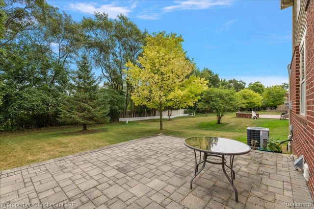 24354 Amanda Lane, Novi, MI 48375
