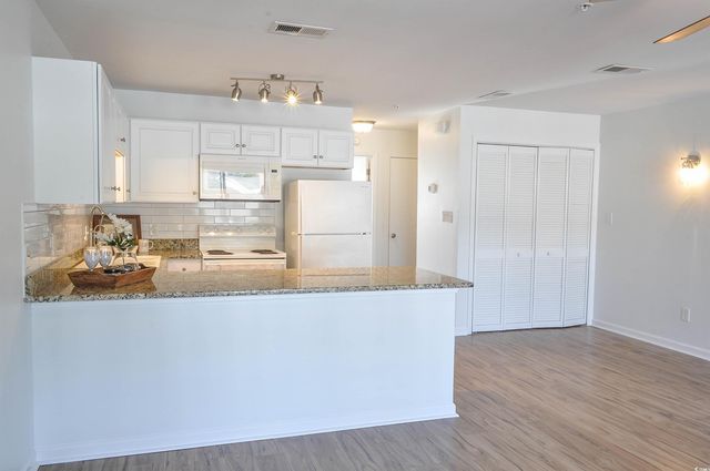 510 Fairwood Lakes Dr Unit 21O, Myrtle Beach, SC 29588