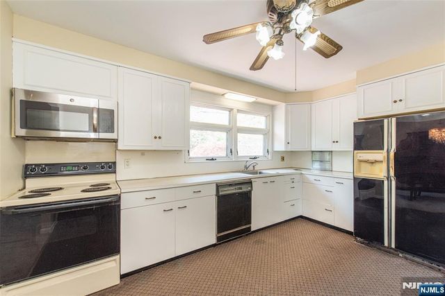 437 Southside Avenue, Haledon, NJ 07508