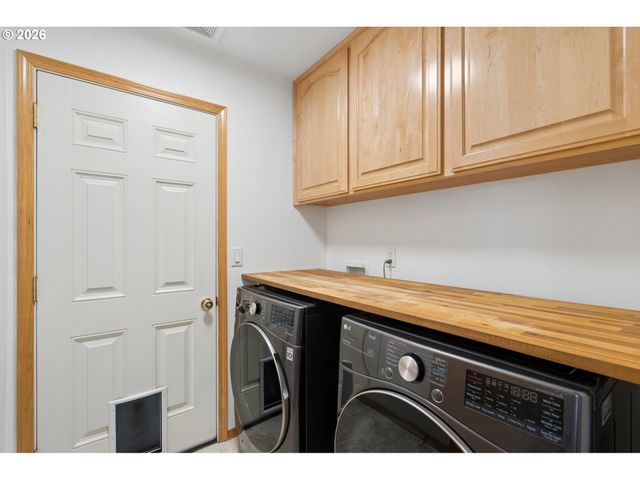 2446 Sw BARBARA St, Mc Minnville, OR 97128