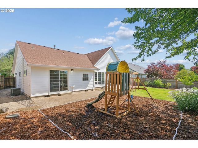 2446 Sw BARBARA St, Mc Minnville, OR 97128