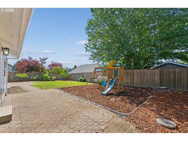 2446 Sw BARBARA St, Mc Minnville, OR 97128