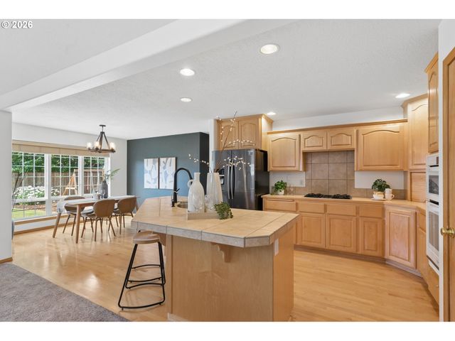 2446 Sw BARBARA St, Mc Minnville, OR 97128