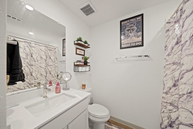 1103 Curly Angora Court, Rosharon, TX 77583