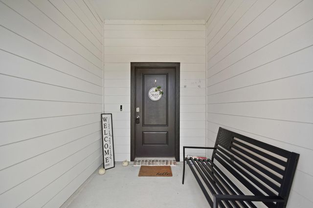 1103 Curly Angora Court, Rosharon, TX 77583