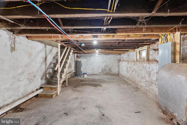 1118 BROWN ST, Chester, PA 19013