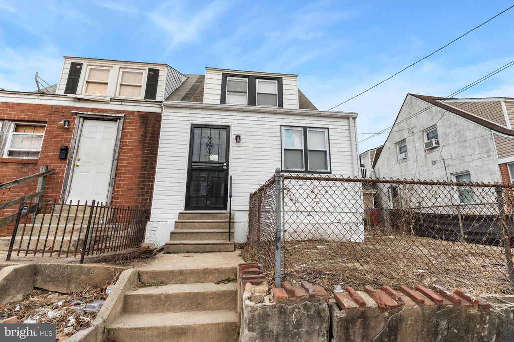 1118 BROWN ST, Chester, PA 19013