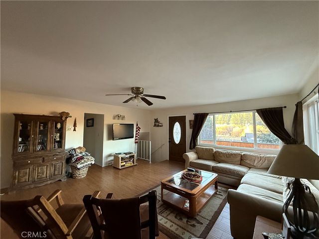 42834 Sonoma Drive, Big Bear Lake, CA 92315