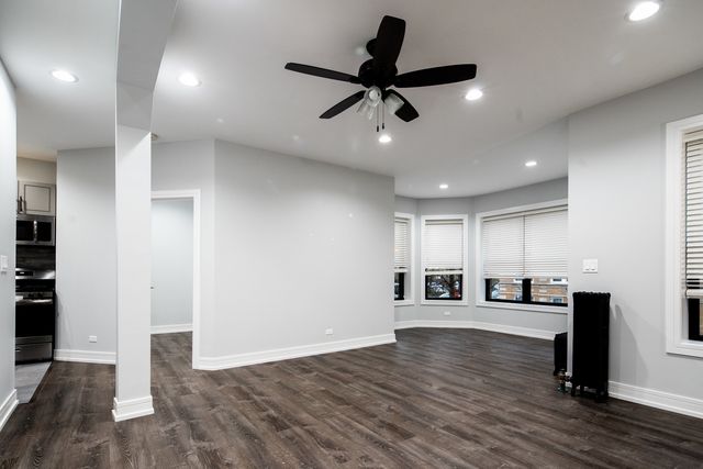 6101 N Winthrop Avenue 2, Chicago, IL 60660