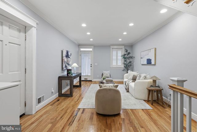 11 E HAMBURG ST, Baltimore, MD 21230