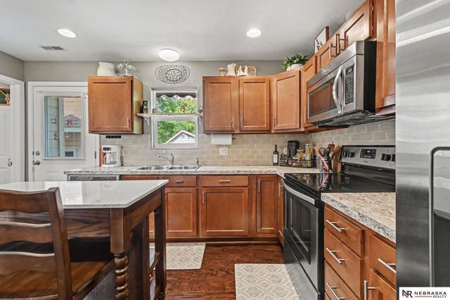 210 N 2nd Street, Springfield, NE 68059