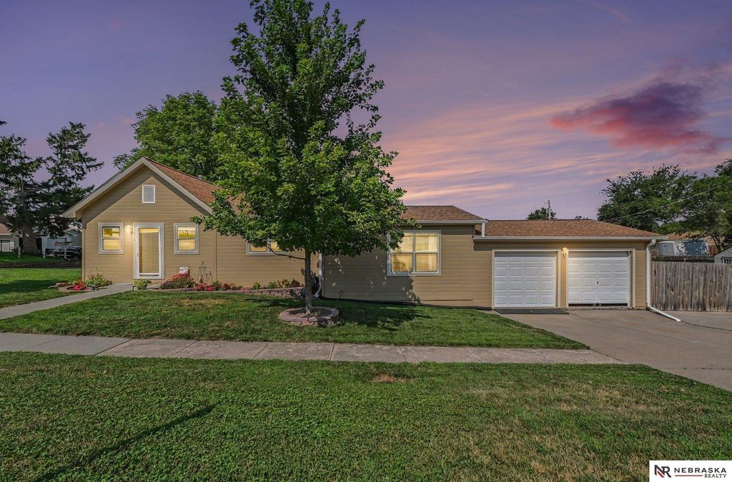 210 N 2nd Street, Springfield, NE 68059