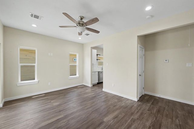 50 Westlake West, Trinity, TX 75862