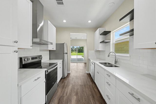 50 Westlake West, Trinity, TX 75862