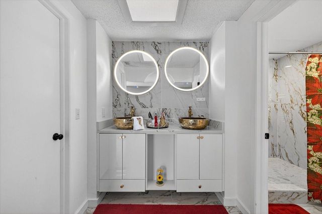 7613 RUSTIC DR, Tampa, FL 33634