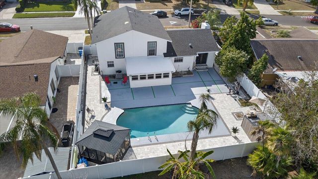 7613 RUSTIC DR, Tampa, FL 33634