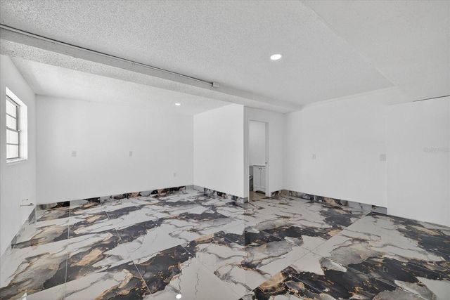 7613 RUSTIC DR, Tampa, FL 33634