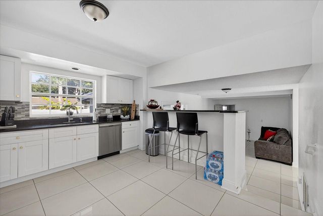 7613 RUSTIC DR, Tampa, FL 33634