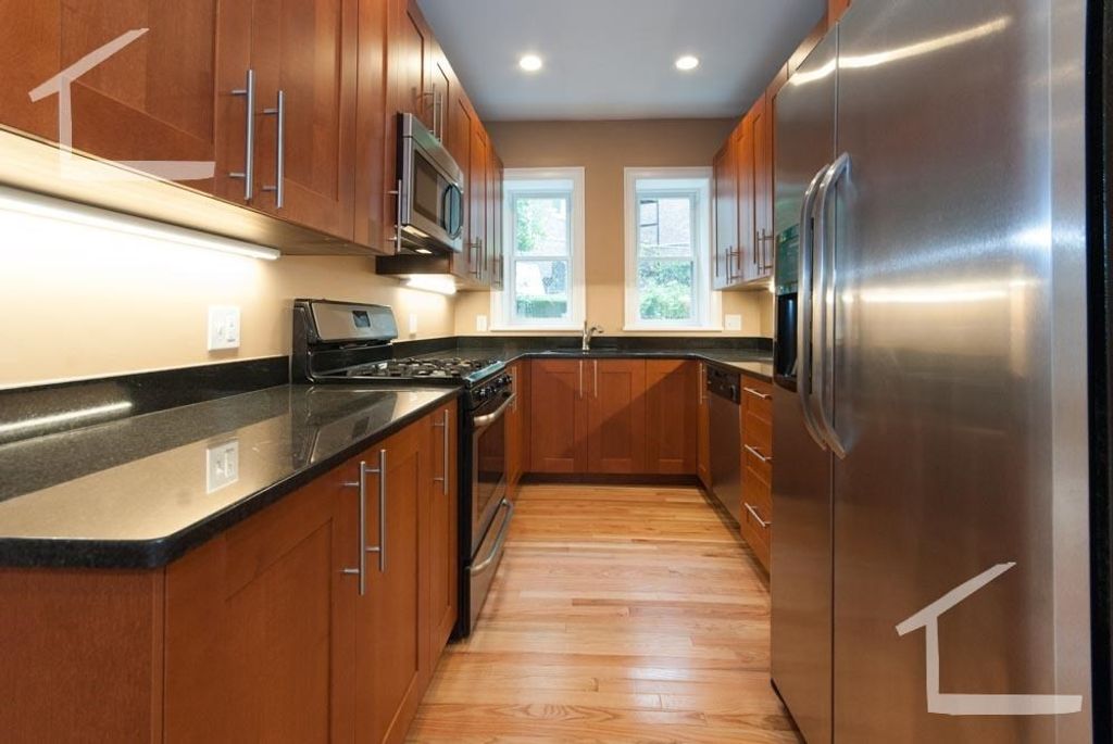 6 Lothian Rd 1A, Boston, MA 02135