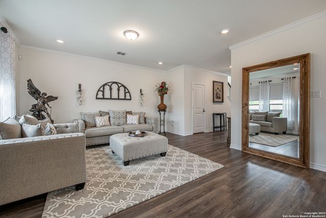 10007 Overlook Point, San Antonio, TX 78245