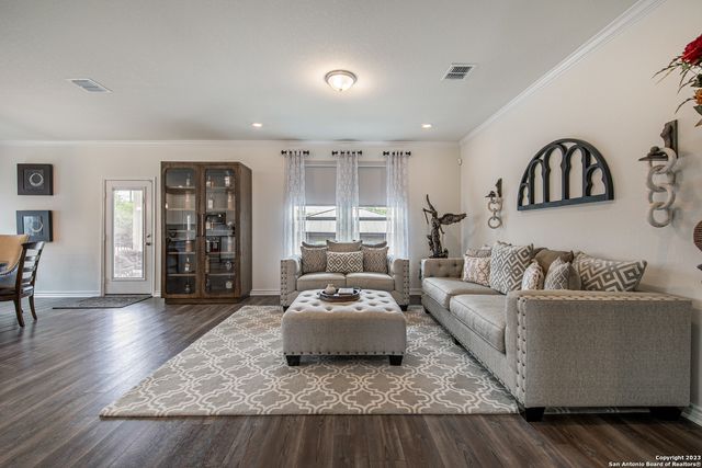 10007 Overlook Point, San Antonio, TX 78245