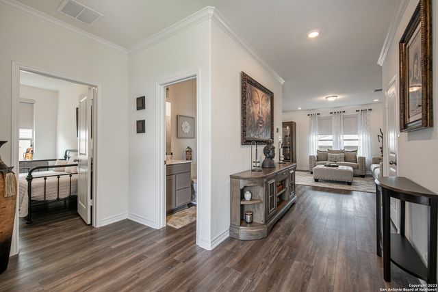 10007 Overlook Point, San Antonio, TX 78245