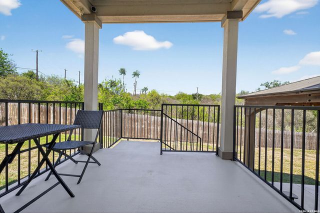 10007 Overlook Point, San Antonio, TX 78245