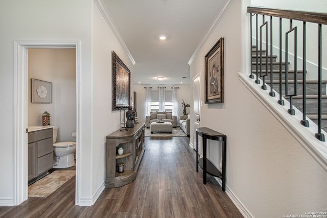 10007 Overlook Point, San Antonio, TX 78245