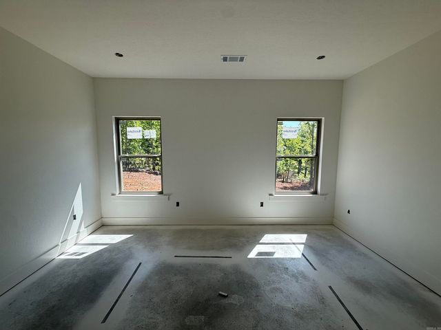 21 Summer Tyme Drive, Greenbrier, AR 72058
