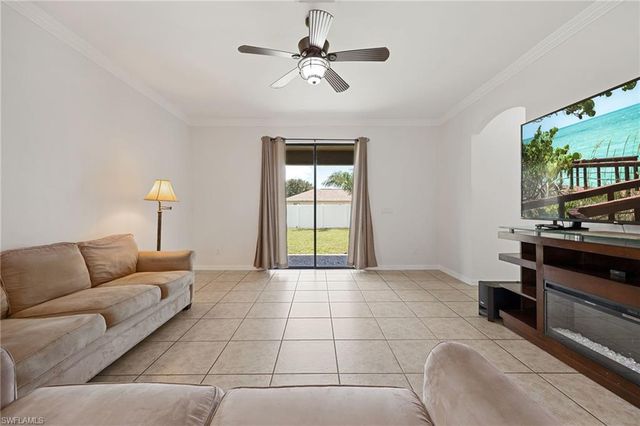 1618 SW 14th ST, Cape Coral, FL 33991
