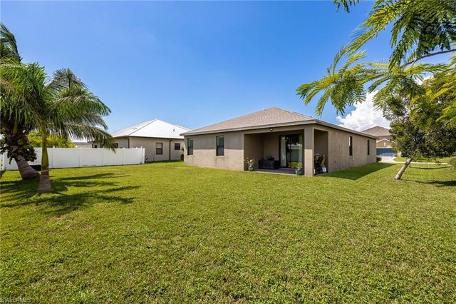 1618 SW 14th ST, Cape Coral, FL 33991