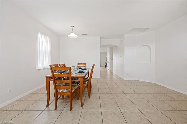 1618 SW 14th ST, Cape Coral, FL 33991