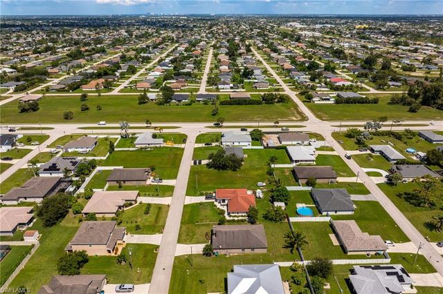 1618 SW 14th ST, Cape Coral, FL 33991