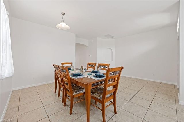 1618 SW 14th ST, Cape Coral, FL 33991
